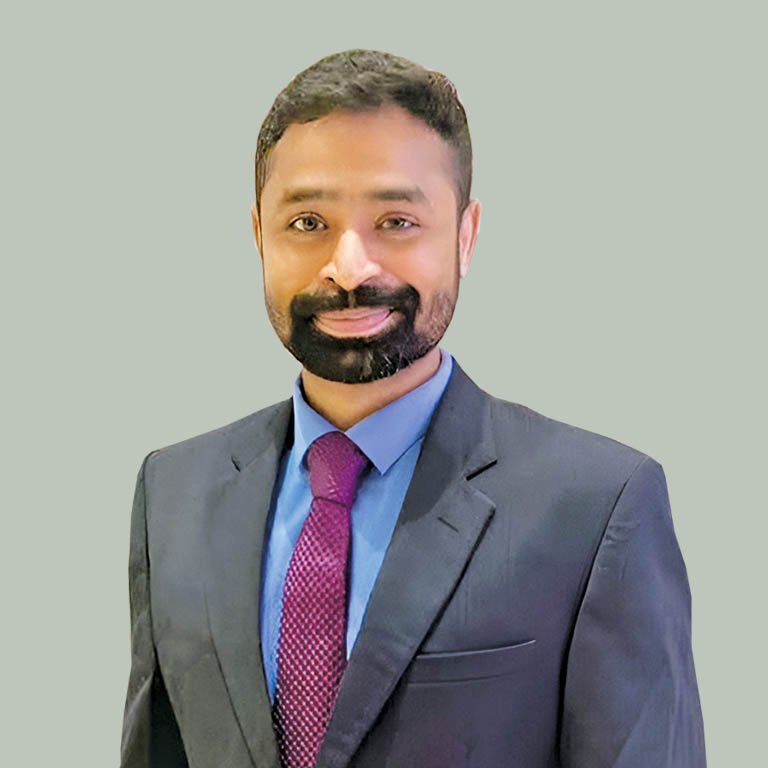 Photo of Dr Karthik Velmurugan-Consultant Surgical Oncologist